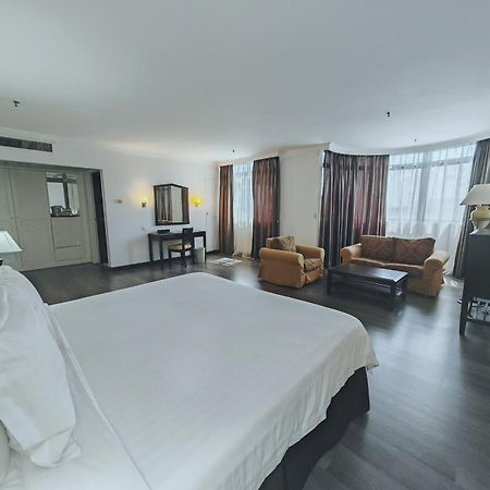 The Putra Regency Hotel Kangar Kültér fotó