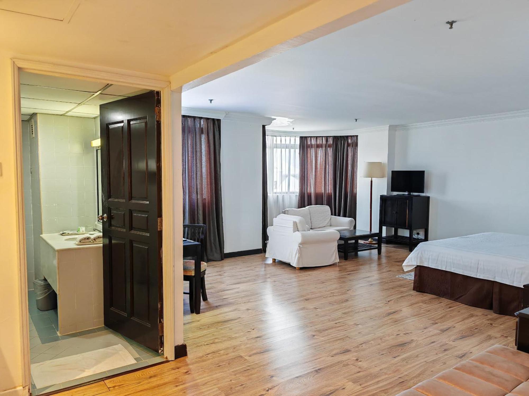 The Putra Regency Hotel Kangar Kültér fotó