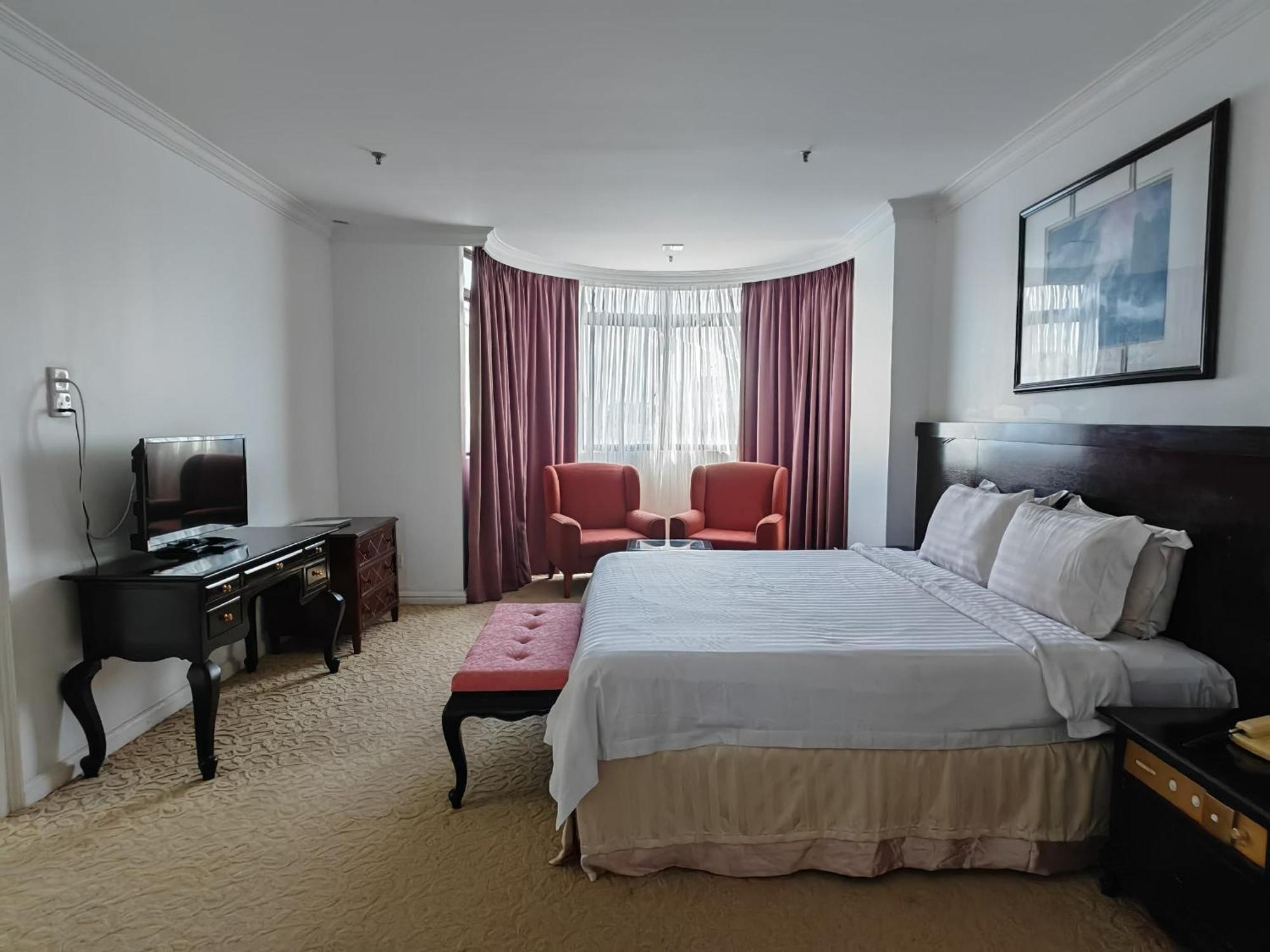 The Putra Regency Hotel Kangar Kültér fotó