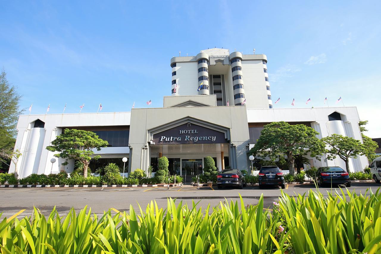 The Putra Regency Hotel Kangar Kültér fotó